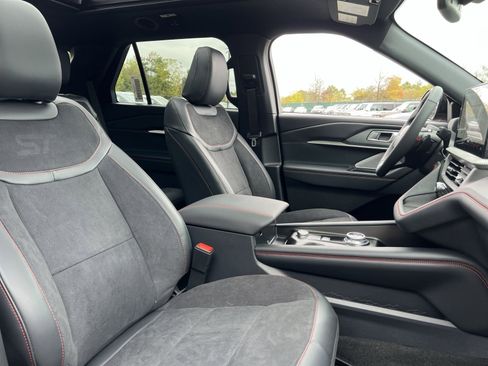 New 2026 Ford Explorer ST w/ Sun And Sound Package image 28