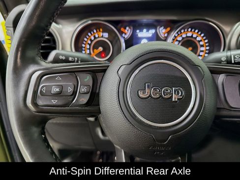 Used 2022 Jeep Gladiator Willys image 27