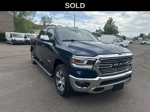 Used 2023 RAM 1500 Laramie AWD/4WD image 2