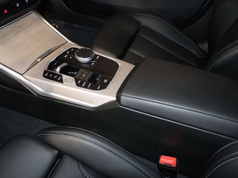 Used 2025 BMW 330i xDrive Sedan image 37