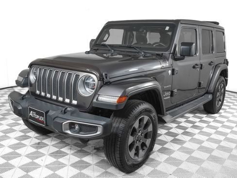 Used 2019 Jeep Wrangler Unlimited Sahara AWD/4WD image 7