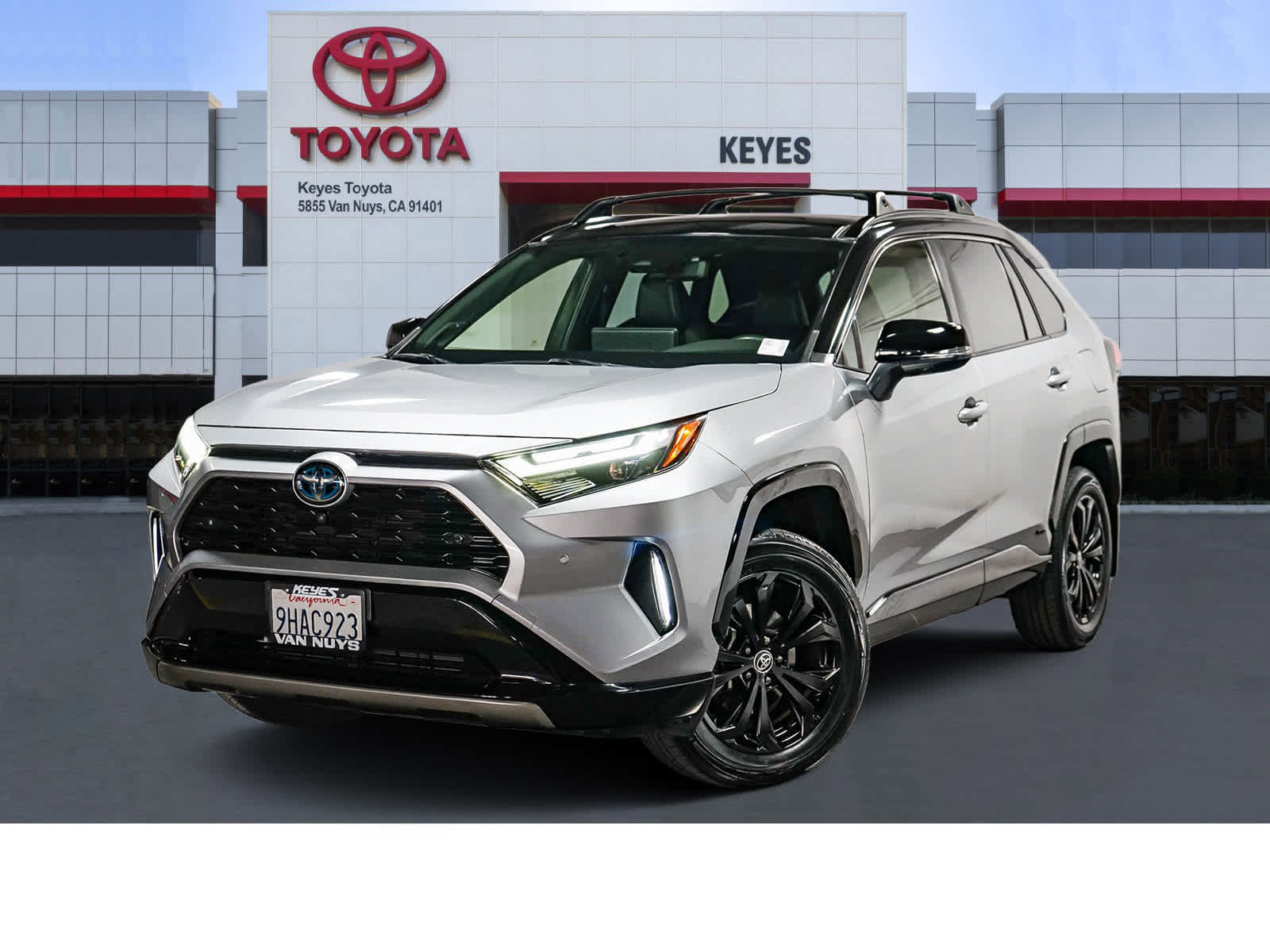 Used 2023 Toyota RAV4 XSE AWD/4WD image 1