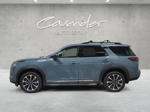 New 2026 Nissan Pathfinder Platinum image 13