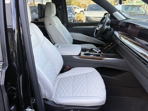 Certified 2026 Cadillac Escalade Platinum Sport w/ LPO, ONYX Package image 22