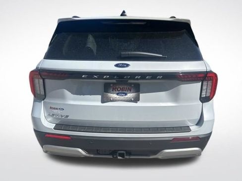 New 2026 Ford Explorer Active w/ Active Comfort Package RWD image 4
