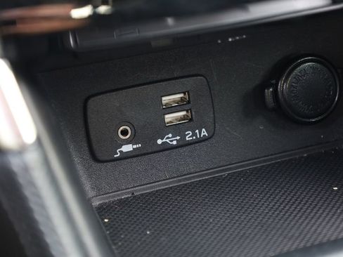 Used 2024 Subaru Forester Premium AWD/4WD image 17