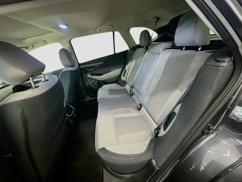 Used 2025 Subaru Outback Premium image 30