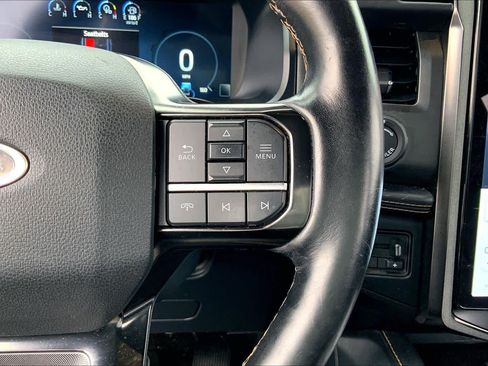 Used 2023 Ford Expedition Platinum AWD/4WD image 24