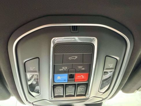 New 2026 Jeep Grand Cherokee Limited AWD/4WD image 24