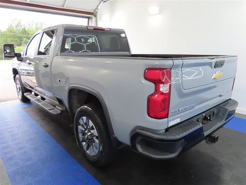 Used 2025 Chevrolet Silverado 2500 Custom w/ Custom Value Package AWD/4WD image 10