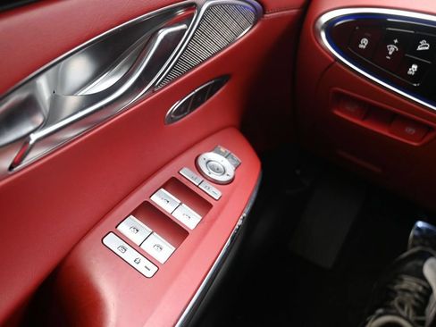 Used 2022 Genesis GV70 3.5T Sport w/ Sport Advanced Package AWD/4WD image 9