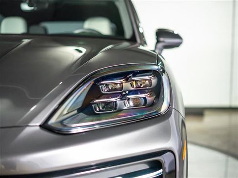 Certified 2026 Porsche Cayenne Coupe AWD/4WD image 11