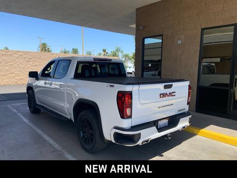 Certified 2023 GMC Sierra 1500 Elevation w/ Preferred Package AWD/4WD image 6