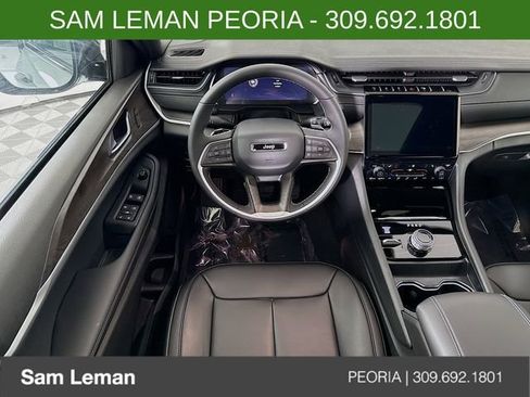 New 2025 Jeep Grand Cherokee Limited w/ Black Appearance Package AWD/4WD image 23
