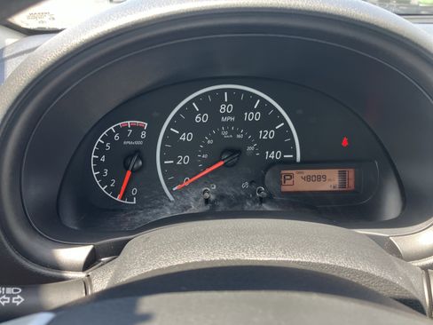 Used 2019 Nissan Versa S Plus FWD image 18