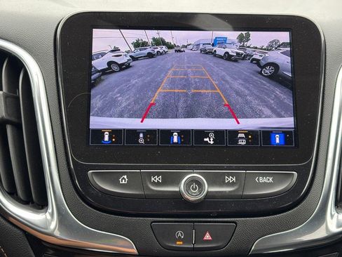 Certified 2022 Chevrolet Equinox Premier FWD image 21