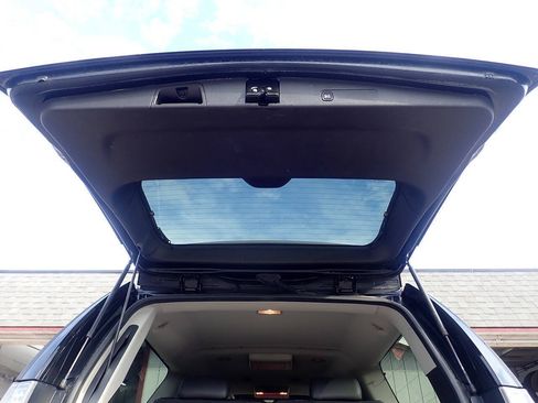 Used 2013 Cadillac Escalade ESV Premium AWD/4WD image 23