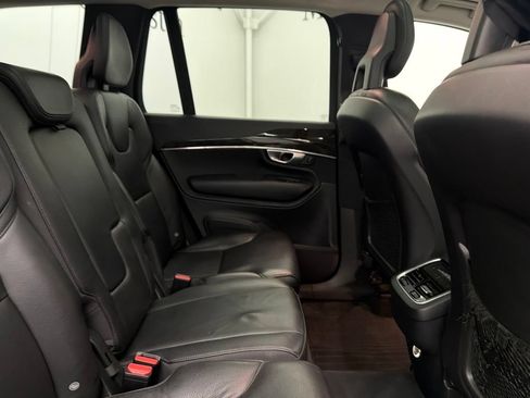 Used 2017 Volvo XC90 T6 Momentum w/ Momentum Plus Package AWD/4WD image 27