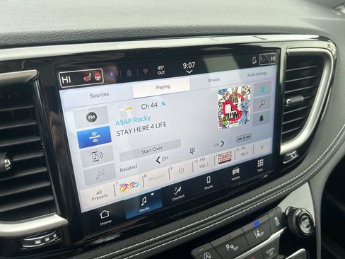 New 2026 Chrysler Pacifica Select w/ S Appearance Package AWD/4WD image 26