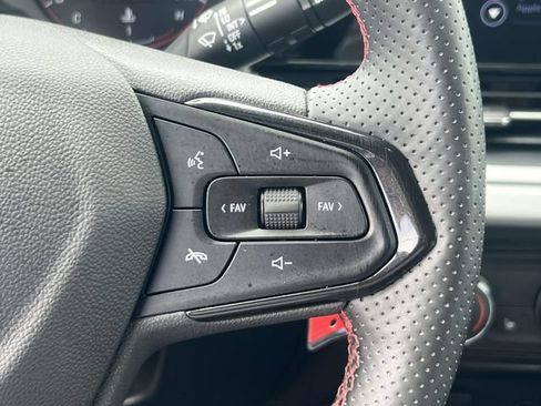 Used 2024 Chevrolet Trax RS w/ Driver Confidence Package FWD image 20