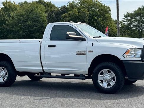 Used 2018 RAM 3500 Tradesman w/ Popular Equipment Group AWD/4WD image 4