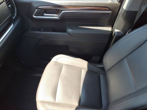 Used 2025 GMC Sierra 1500 SLT AWD/4WD image 35