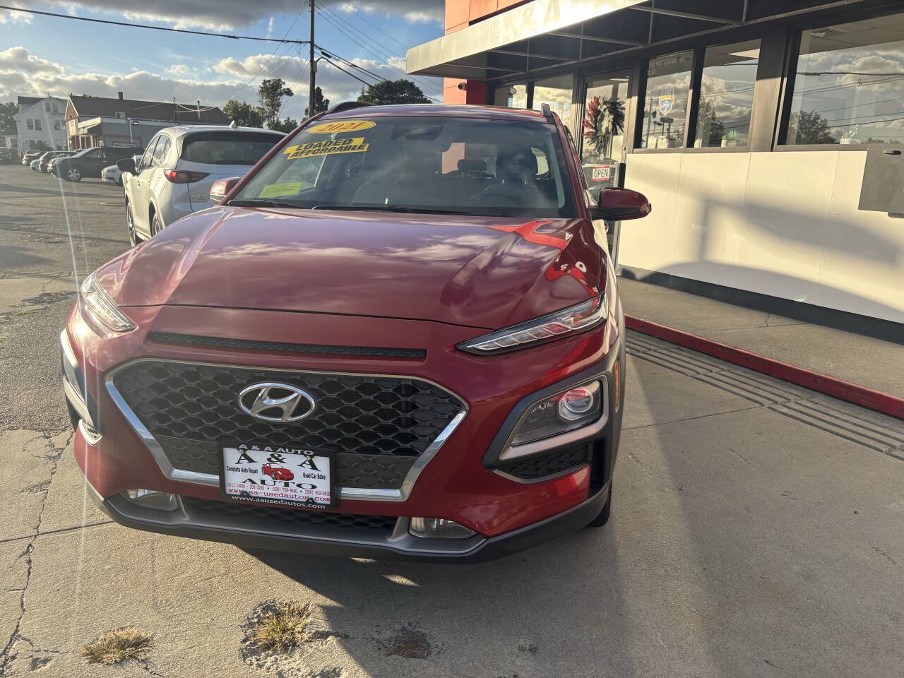Used 2021 Hyundai Kona Limited w/ Cargo Package AWD/4WD image 19