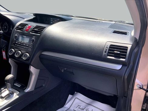 Used 2015 Subaru Forester 2.5i Limited AWD/4WD image 18