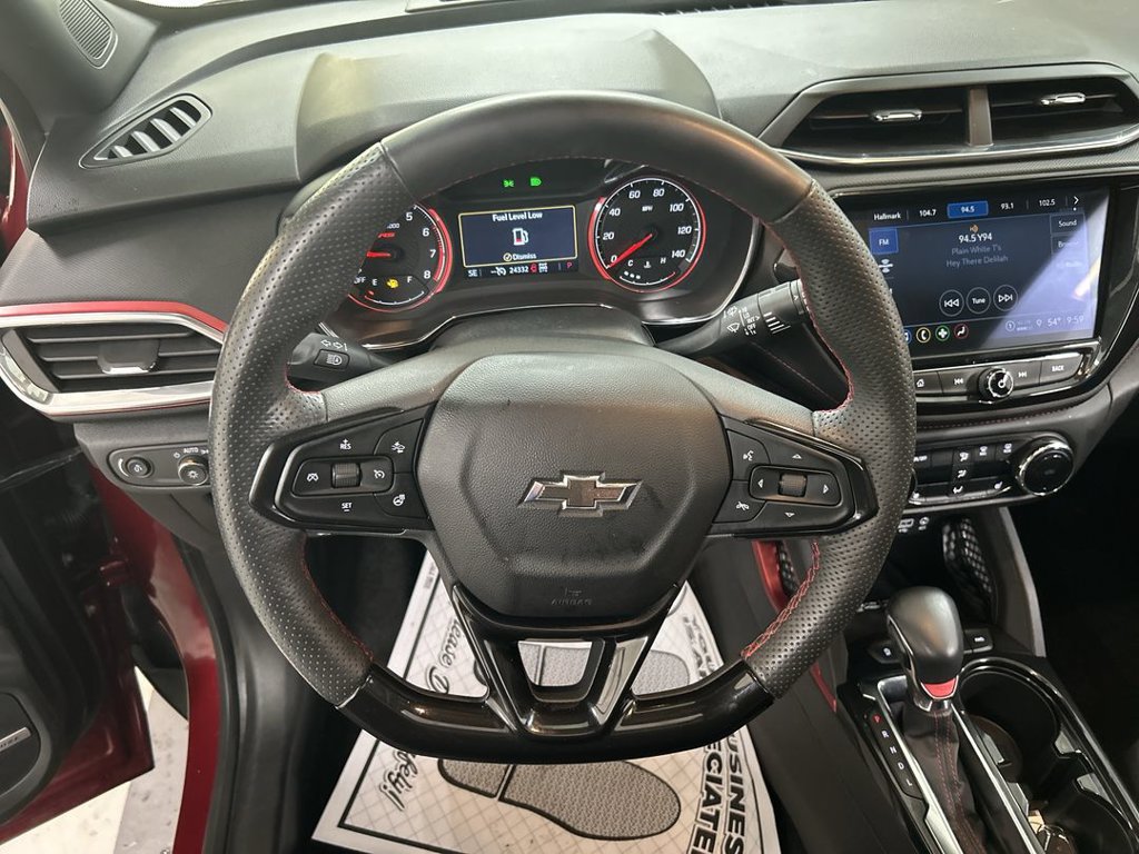 Certified 2023 Chevrolet TrailBlazer RS w/ Sun and Liftgate Package AWD/4WD image 4