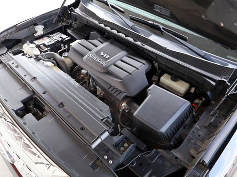 Used 2018 Nissan Titan Platinum Reserve w/ Platinum Utility Package image 37