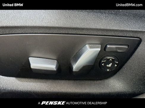 Used 2023 BMW 530i w/ Convenience Package image 4