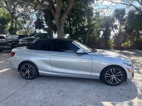 Used 2020 BMW 230i xDrive Convertible image 6
