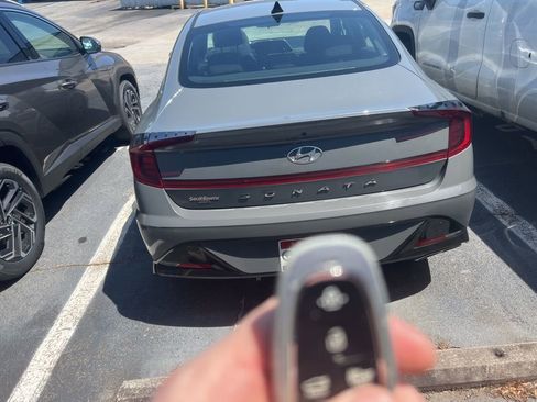 Used 2022 Hyundai Sonata SEL FWD image 4