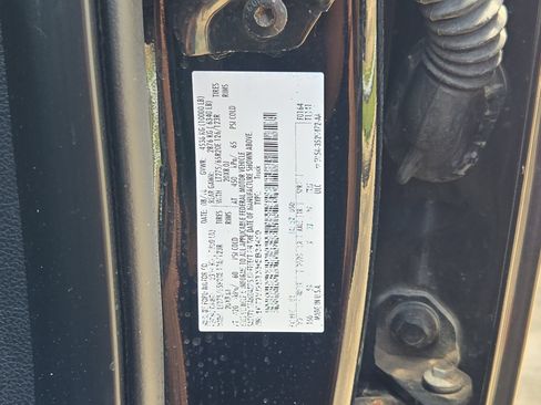 Used 2017 Ford F250 Lariat w/ Lariat Ultimate Package AWD/4WD image 33