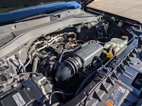 Certified 2022 Ford Explorer XLT w/ Equipment Group 202A image 44