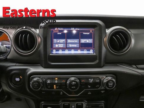 Used 2023 Jeep Wrangler Unlimited w/ Dual Top Group image 12