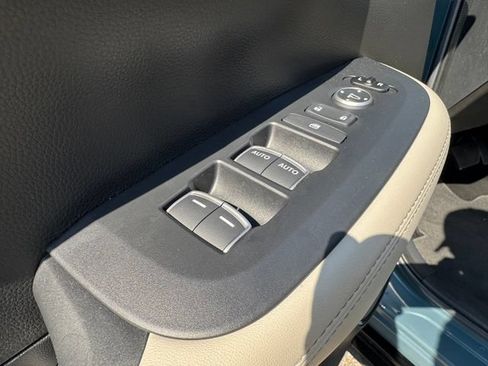 Used 2025 Honda HR-V EX-L image 20