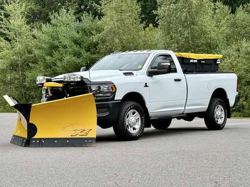 Used 2024 RAM 3500 Tradesman w/ Snow Chief Group AWD/4WD image 7