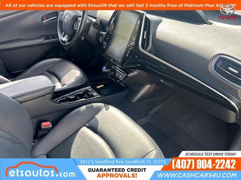 Used 2022 Toyota Prius Limited image 11