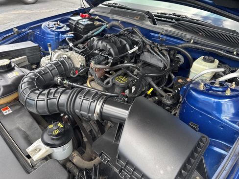 Used 2006 Ford Mustang Coupe image 12