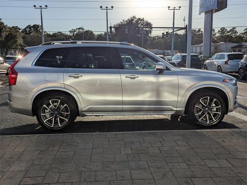 Used 2018 Volvo XC90 T6 Momentum w/ Convenience Package image 14