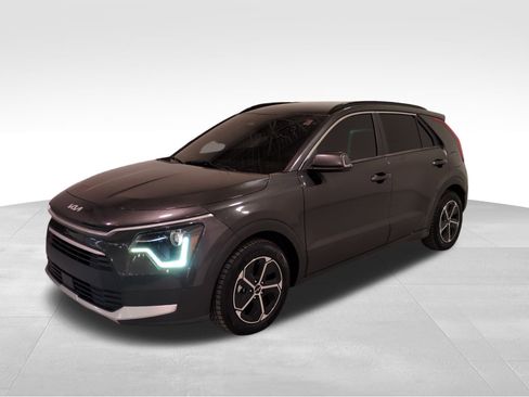 Certified 2023 Kia Niro EX image 8