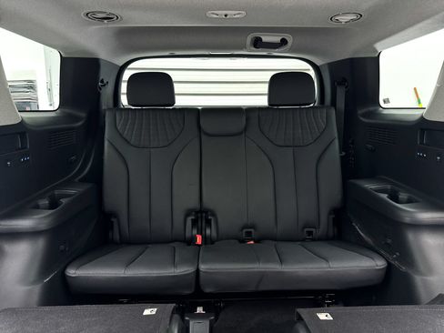 Used 2024 Hyundai Palisade Limited FWD image 14