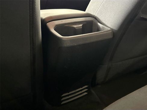 Certified 2022 Toyota Tacoma SR5 w/ Technology Package image 31