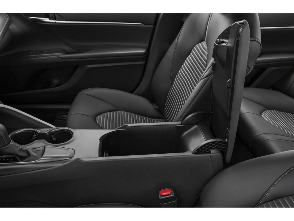 Used 2022 Toyota Camry SE w/ Cold Weather Package FWD image 16