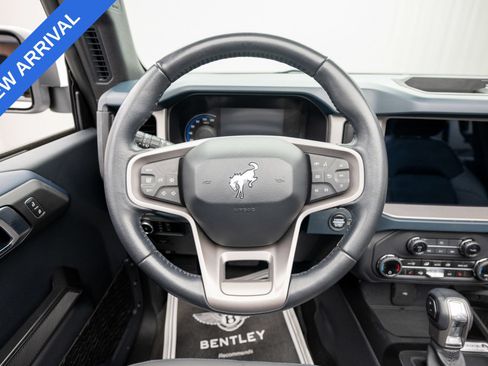Used 2024 Ford Bronco Outer Banks AWD/4WD image 10