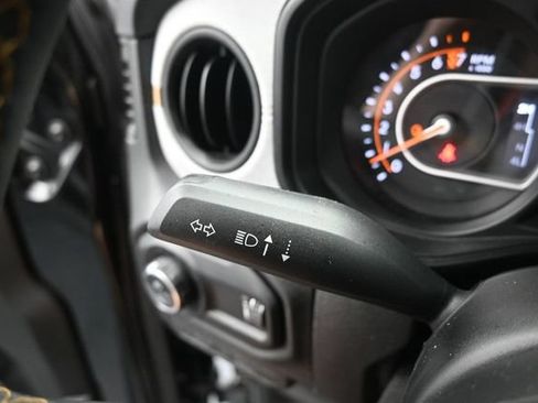 Used 2024 Jeep Gladiator Sport AWD/4WD image 21