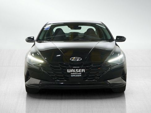 Used 2023 Hyundai Elantra Limited FWD image 8