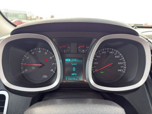 Used 2016 Chevrolet Equinox LT w/ Convenience Package image 17