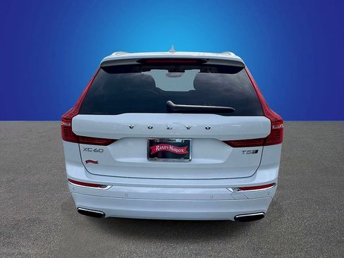 Used 2018 Volvo XC60 T5 Inscription w/ Convenience Package AWD/4WD image 4